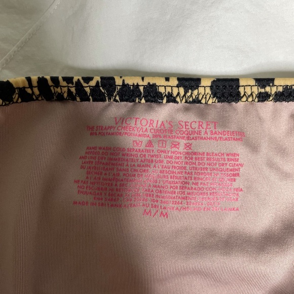 🔴 5/35$ NEW VS bikini bottoms - Picture 3 of 3